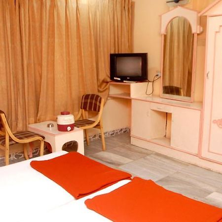 Hotel Sea View Diu Bagian luar foto