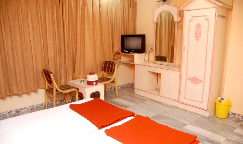 Hotel Sea View Diu Bagian luar foto